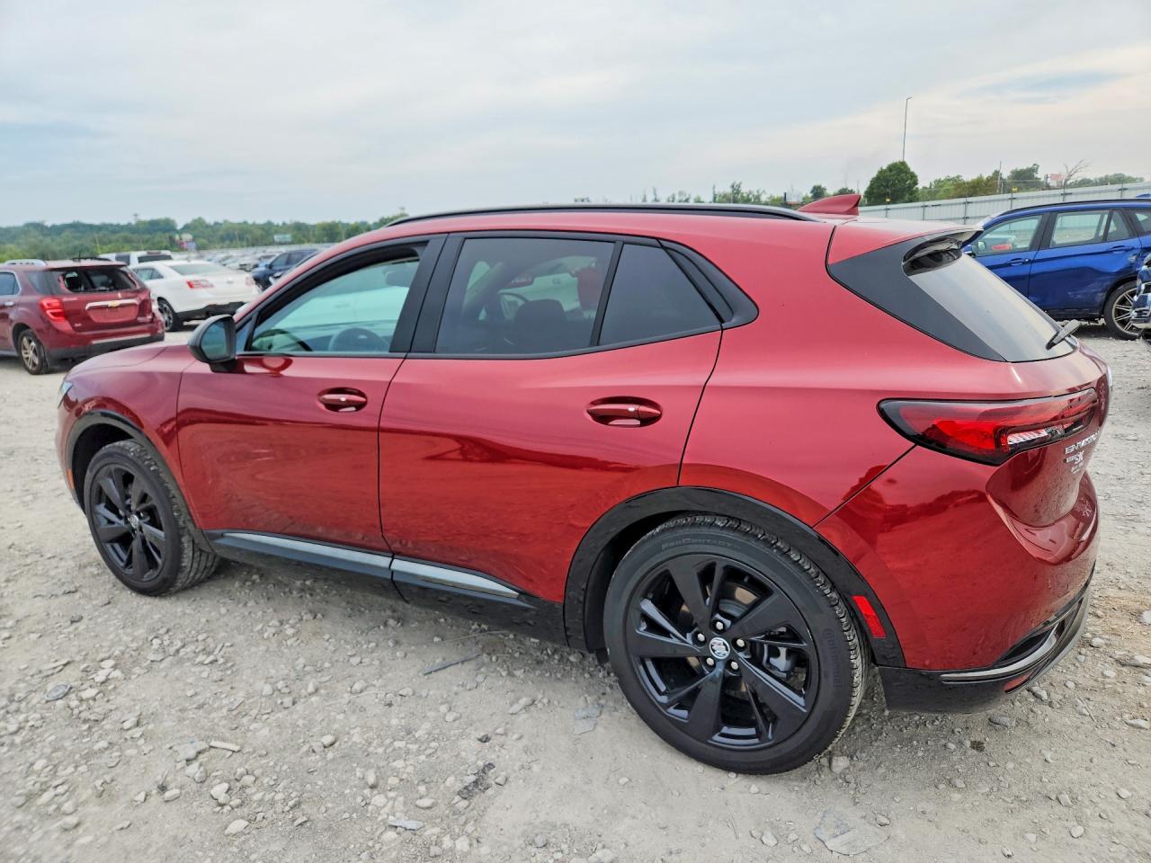 2023 Buick Envision Essence - Фото 2