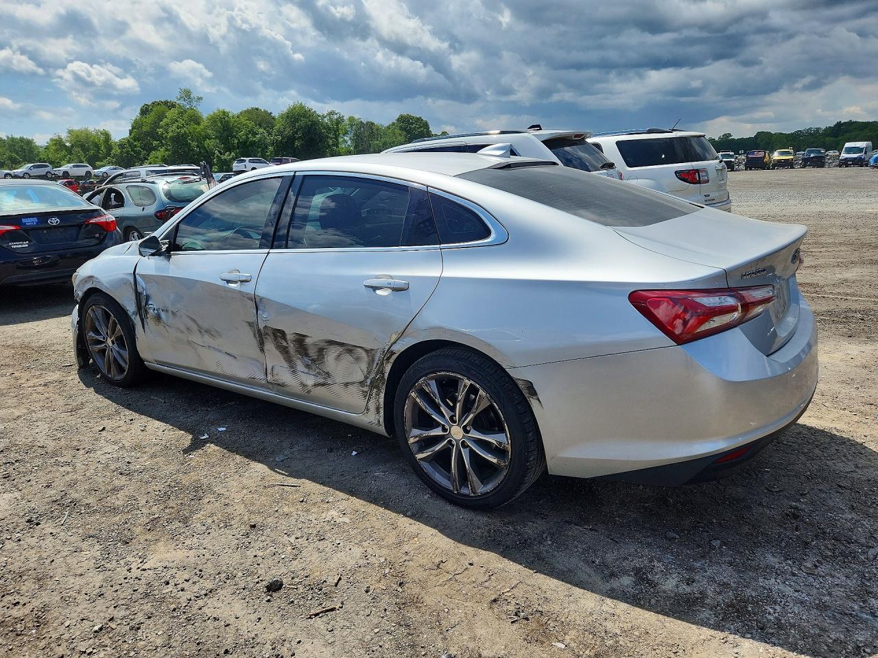 2020 Chevrolet Malibu Lt - Фото 2