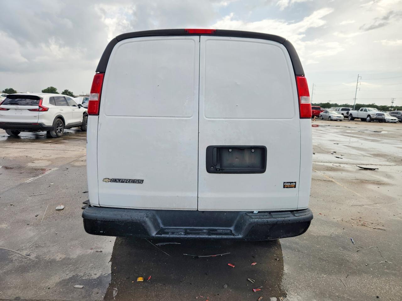 2021 Chevrolet Express G2500 Delivery Van - Фото 6