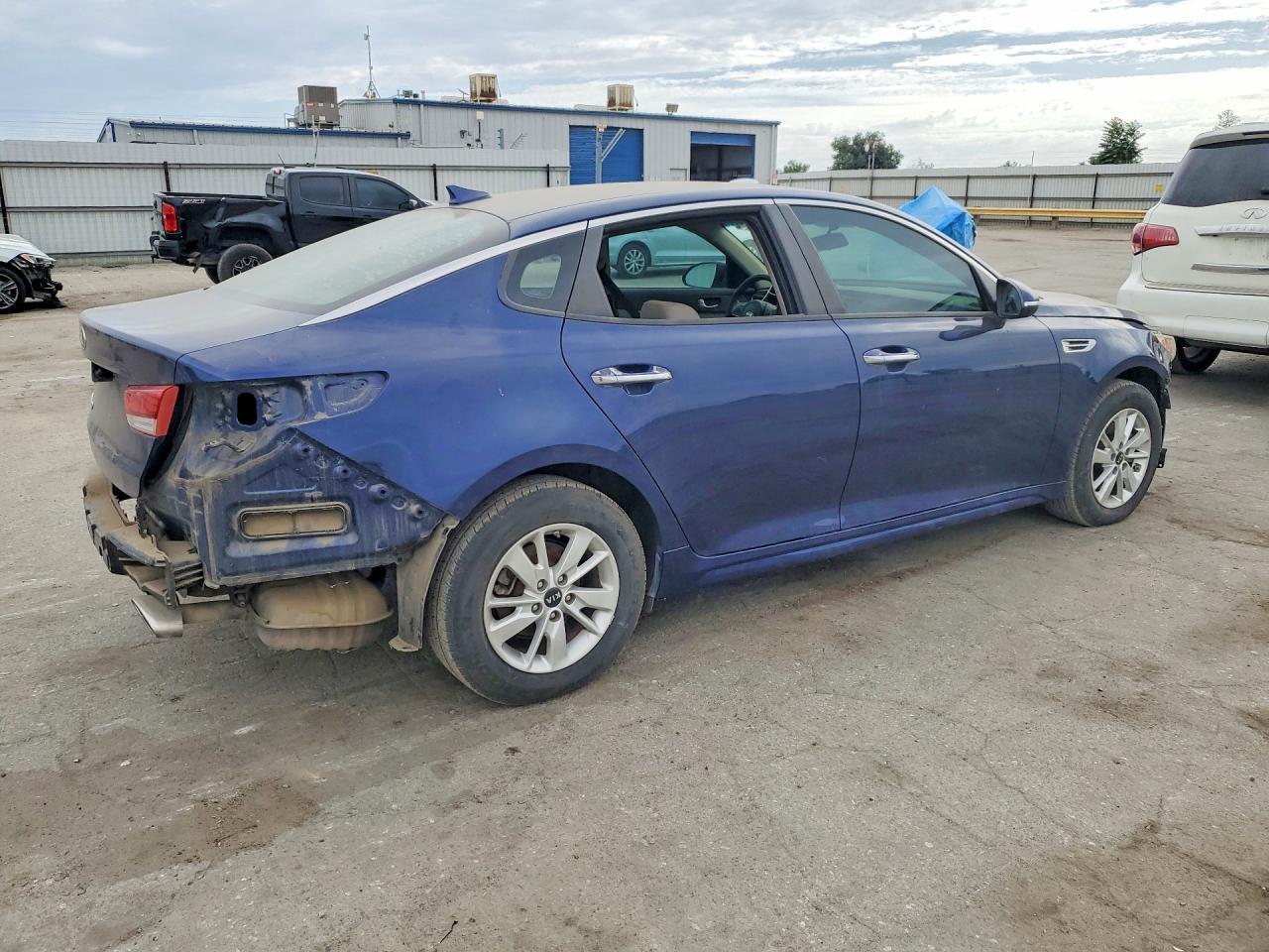 2017 Kia Optima Lx - Фото 3