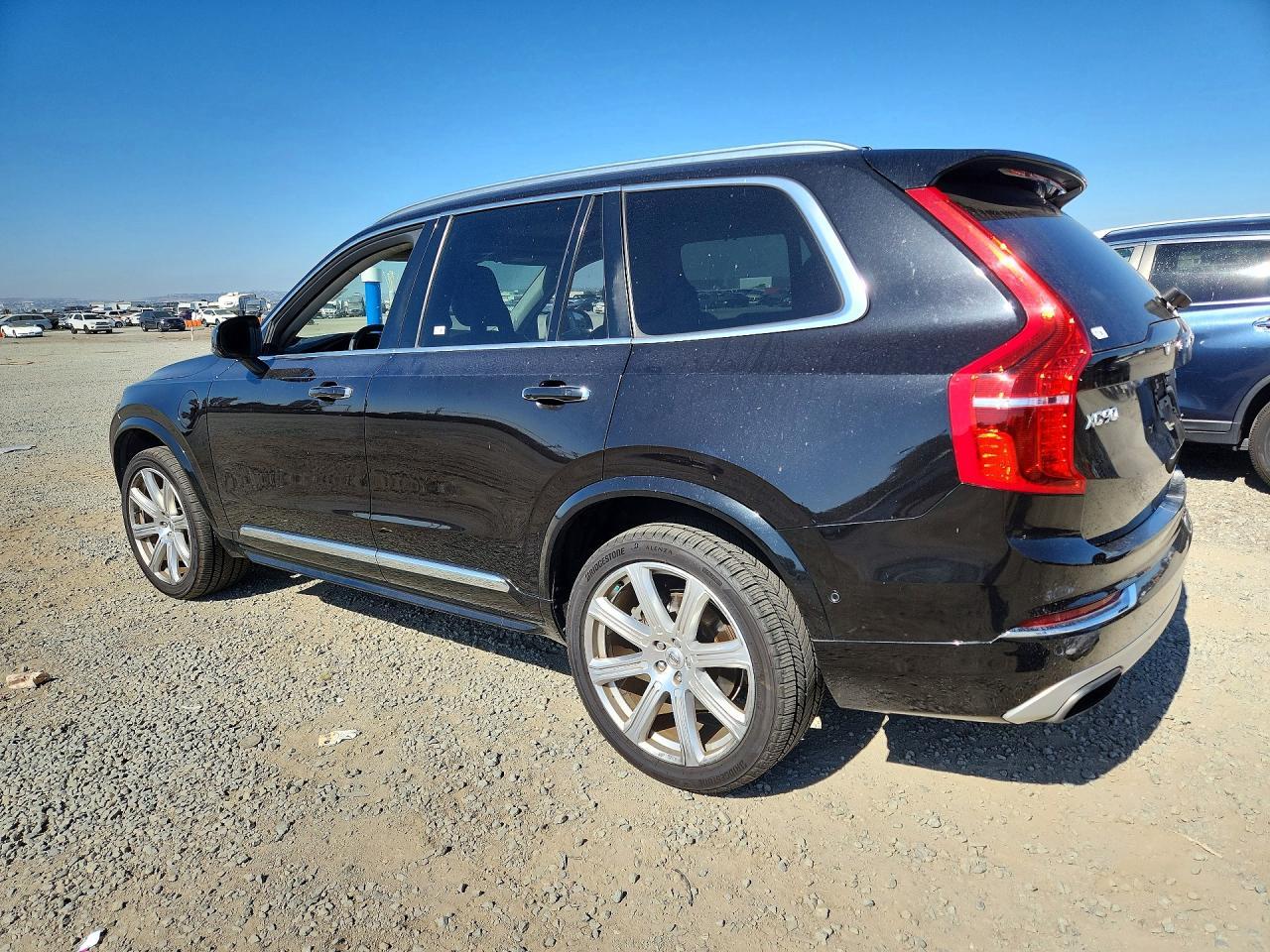 2017 Volvo Xc90 T8 - Фото 2