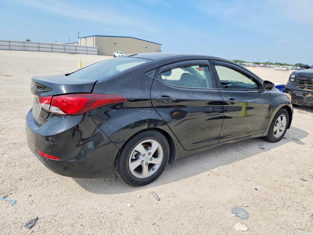 2014 Hyundai Elantra Se - Image 3