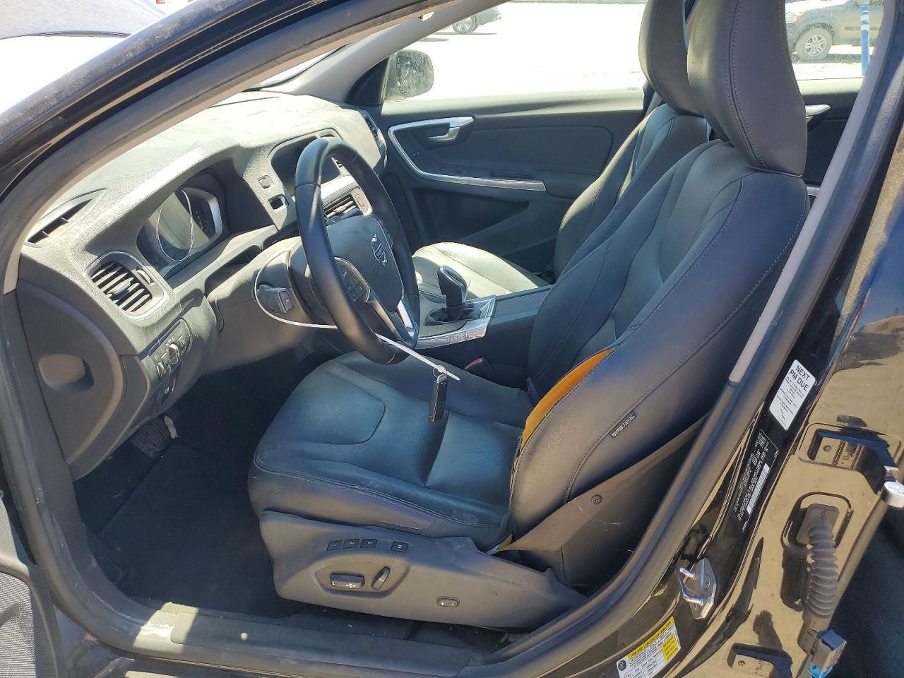 2016 Volvo S60 Premier - Фото 7