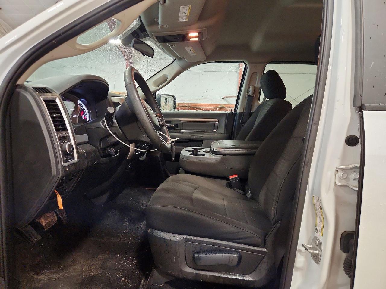 2020 Ram 1500 Classic Warlock - Фото 7