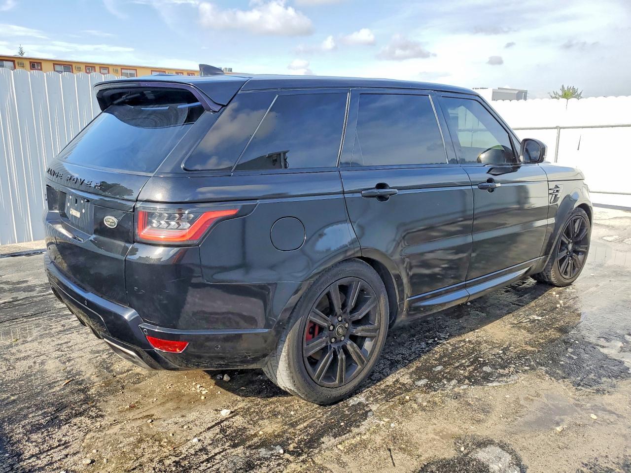 2021 Land Rover Range Rover Sport Hst - Image 3