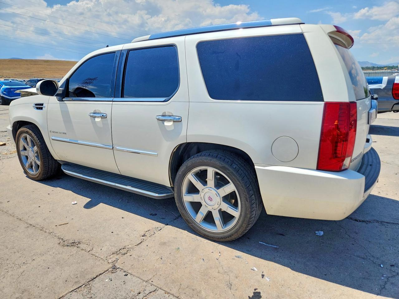 2007 Cadillac Escalade Luxury - Фото 2