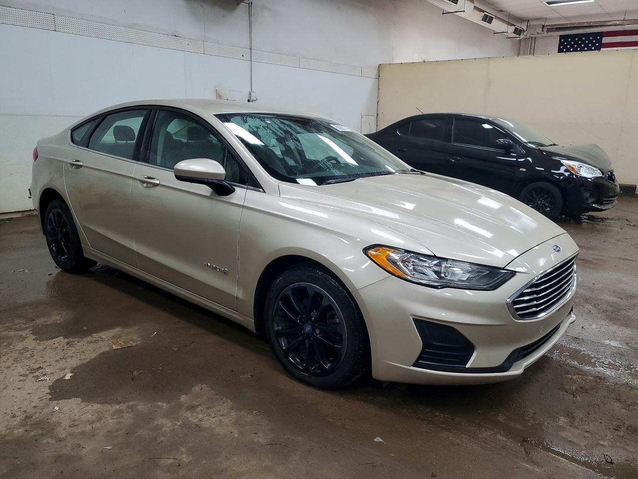 2019 Ford Fusion Se - Image 4