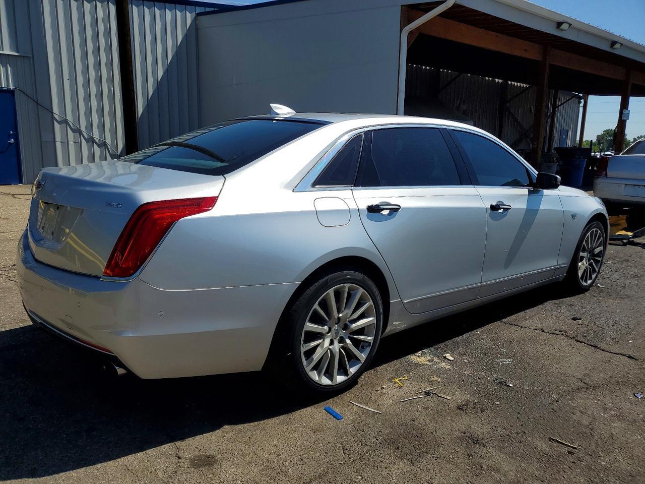2016 Cadillac Ct6 Premium - Фото 3