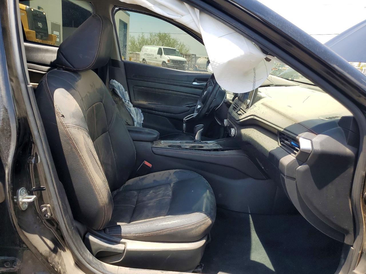 2021 Nissan Altima Sr - Image 7
