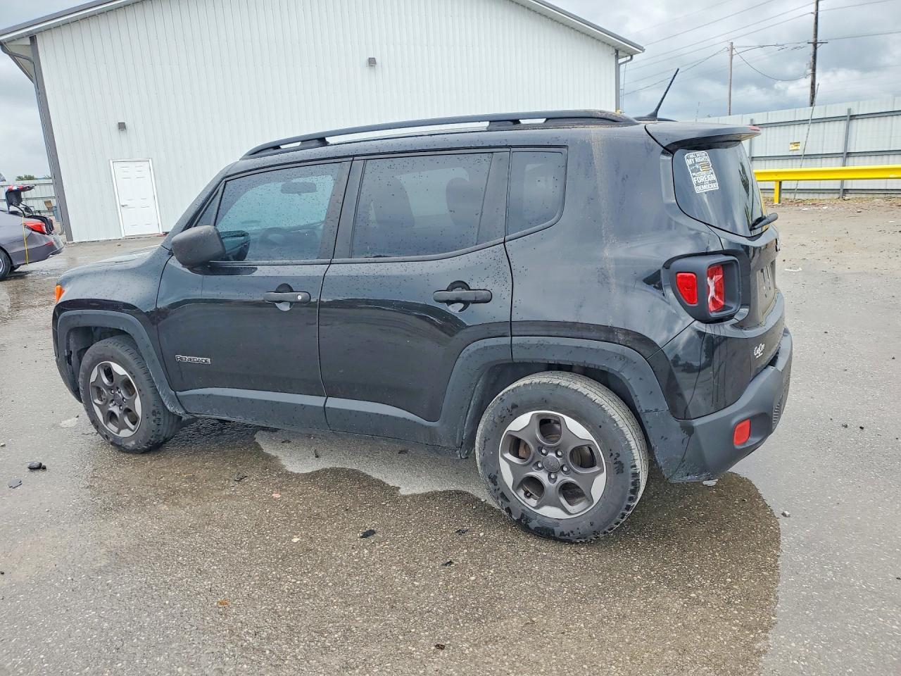 2016 Jeep Renegade Sport - Image 2