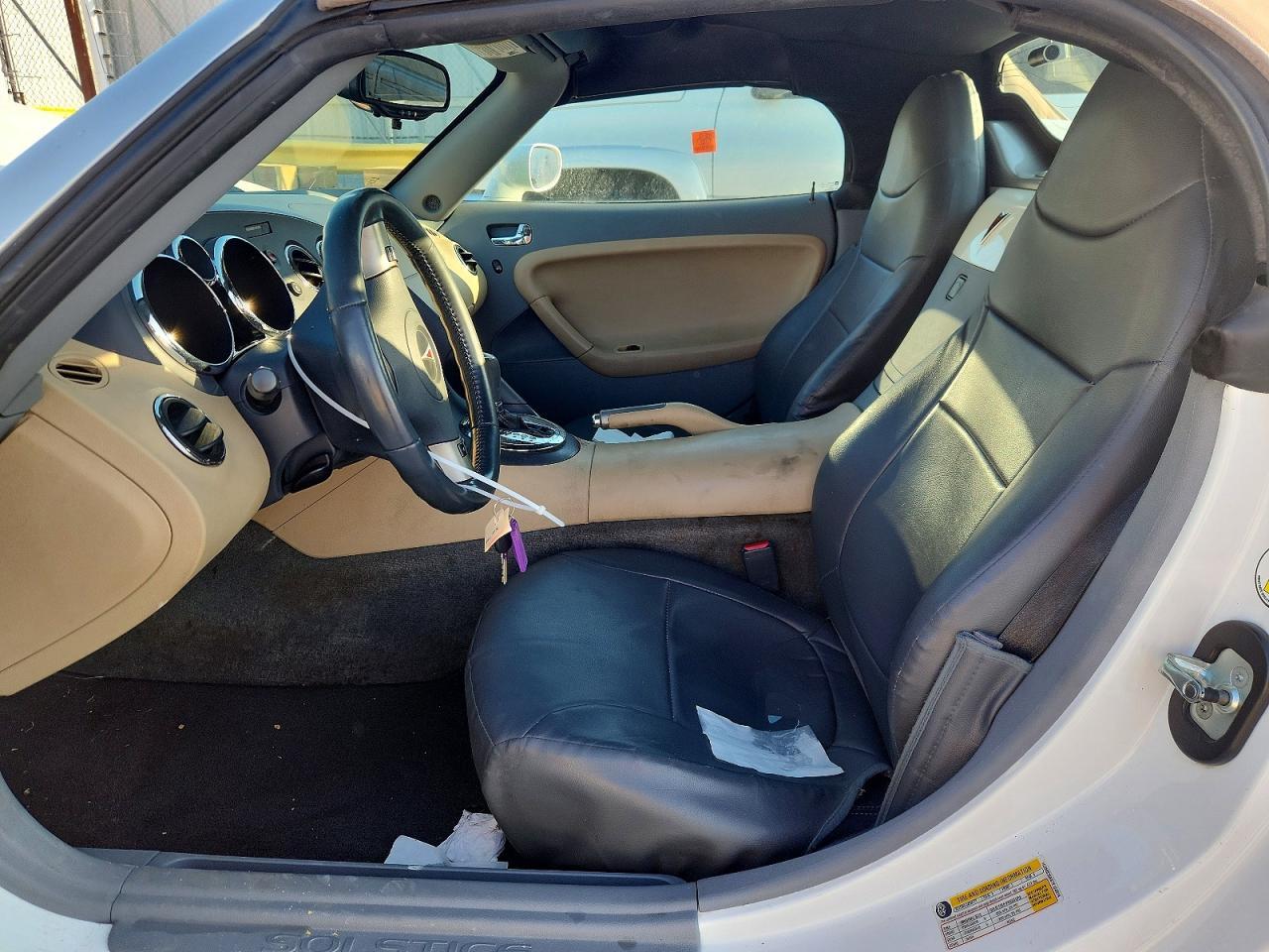 2007 Pontiac Solstice - Image 7