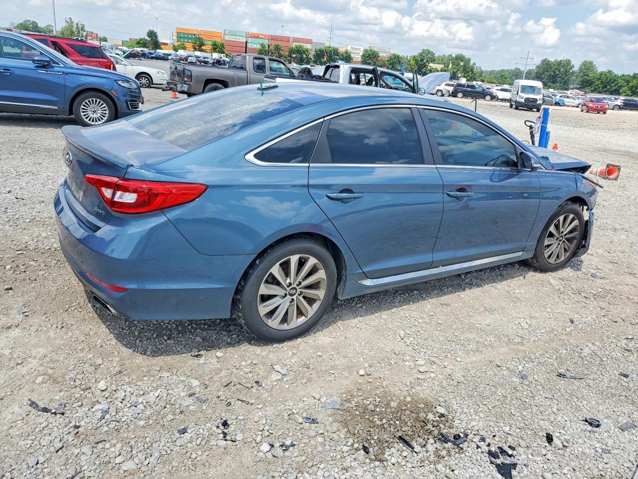 2017 Hyundai Sonata Sport - Image 3