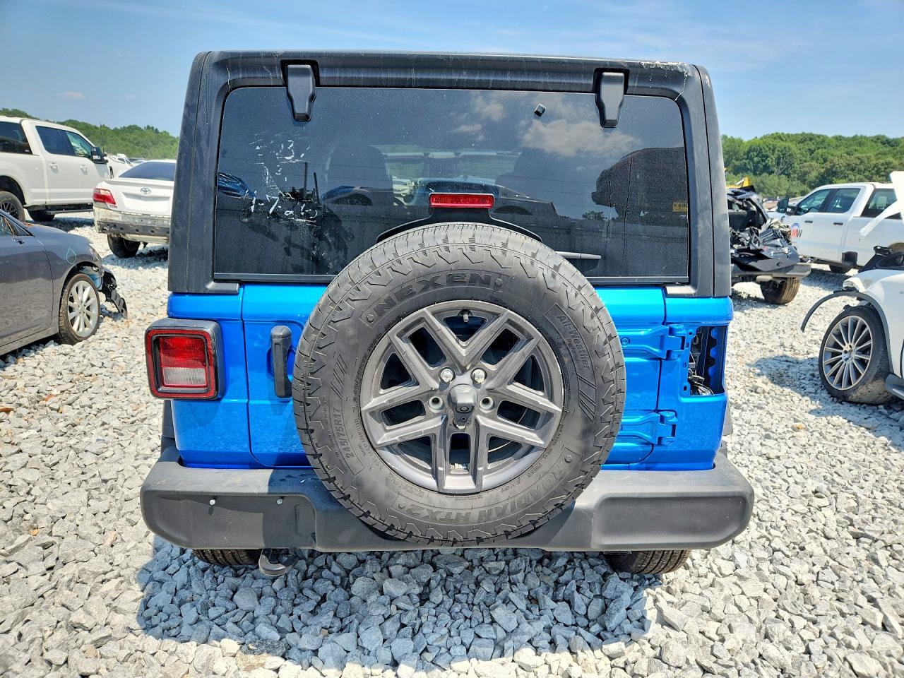 2026 Jeep Wrangler Sport - Фото 6