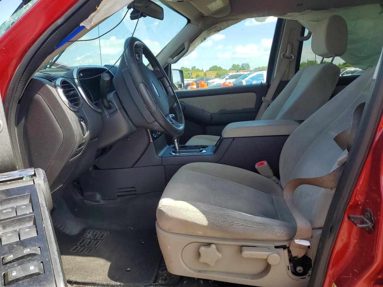 2008 Ford Expsprtrac - Image 7