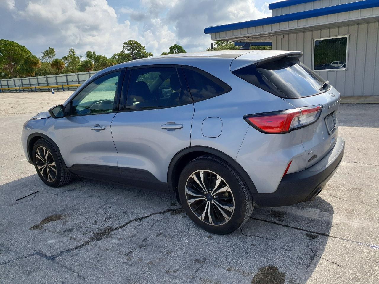 2022 Ford Escape Se - Фото 2