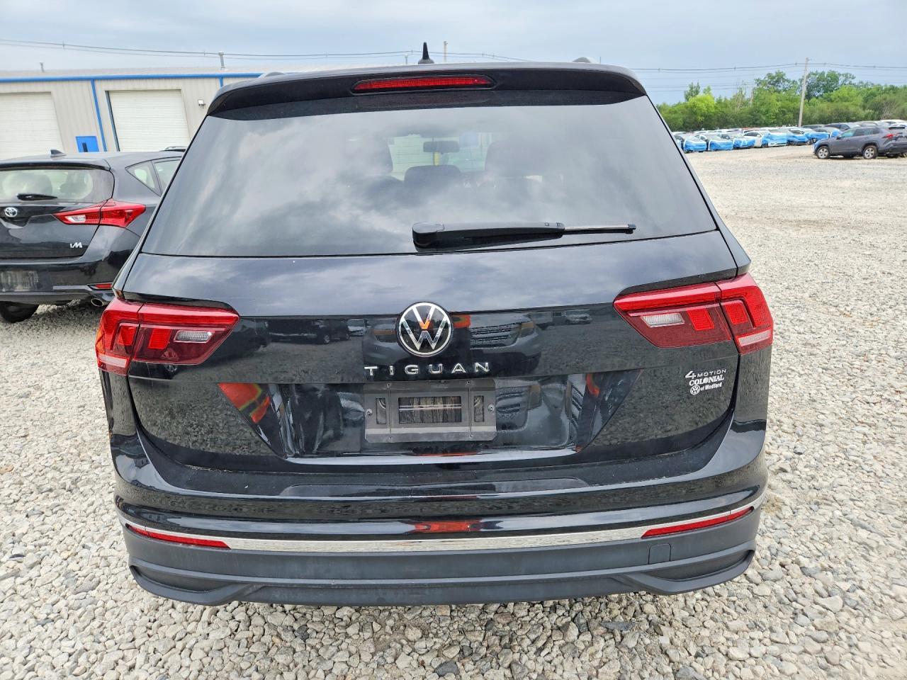2022 Volkswagen Tiguan S - Фото 6