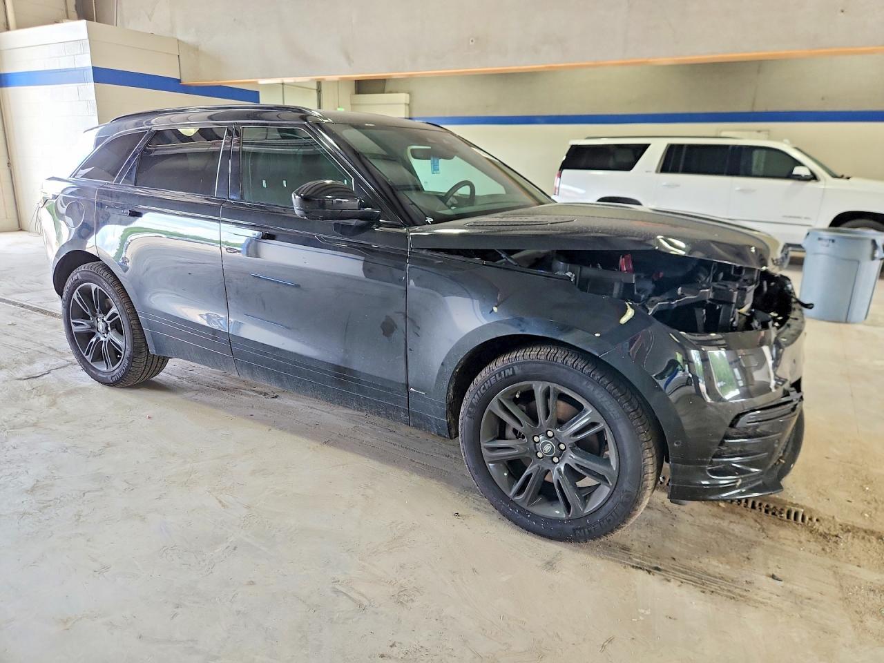 2021 Land Rover Range Rover Velar R-Dynamic S - Image 4