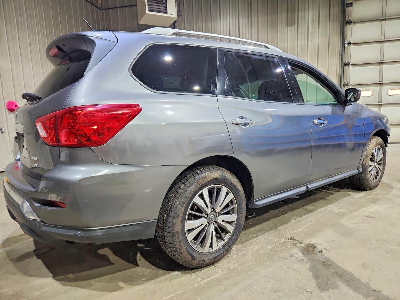 2017 Nissan Pathfinder Sv - Фото 3