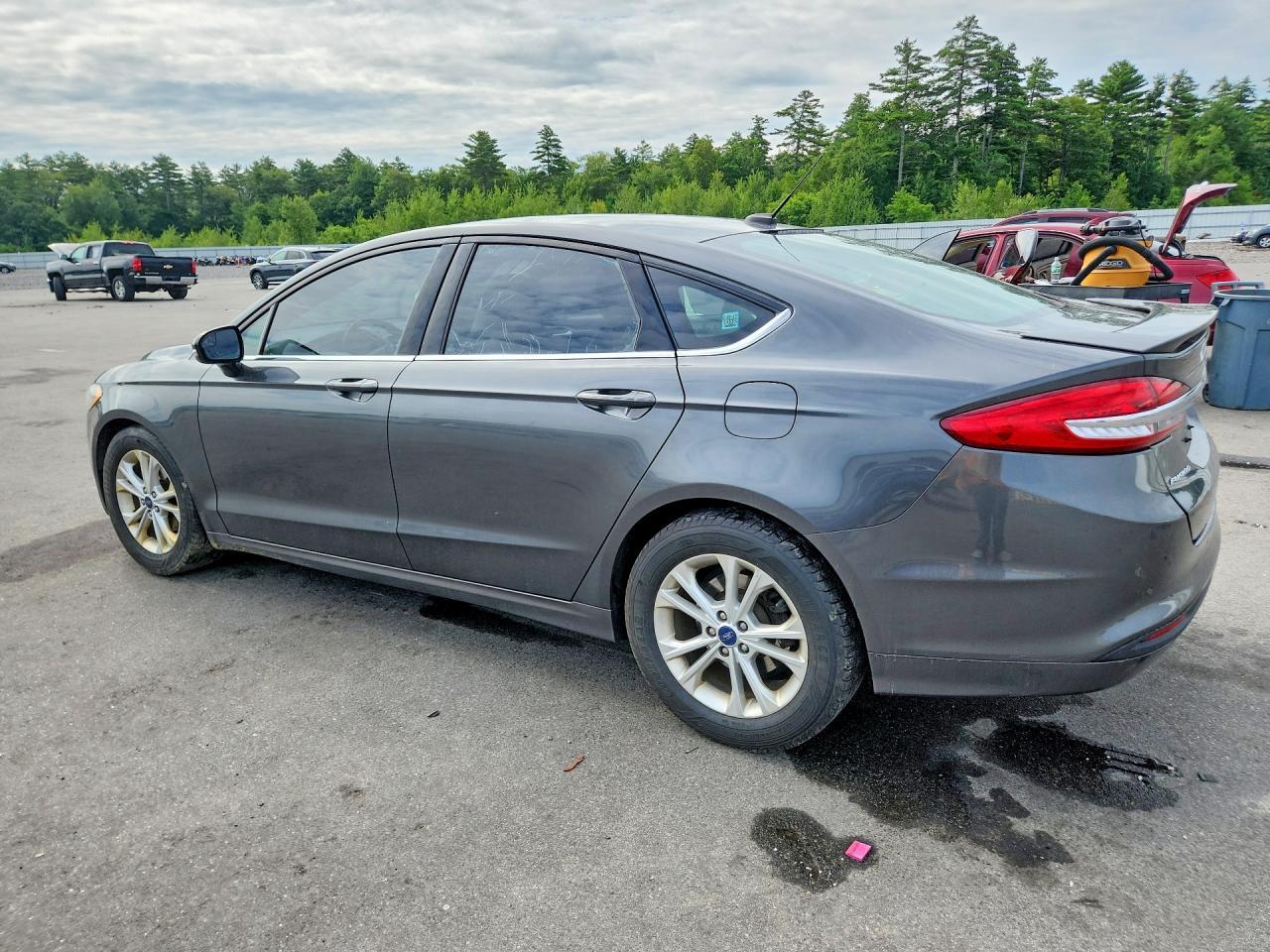 2017 Ford Fusion Se - Фото 2
