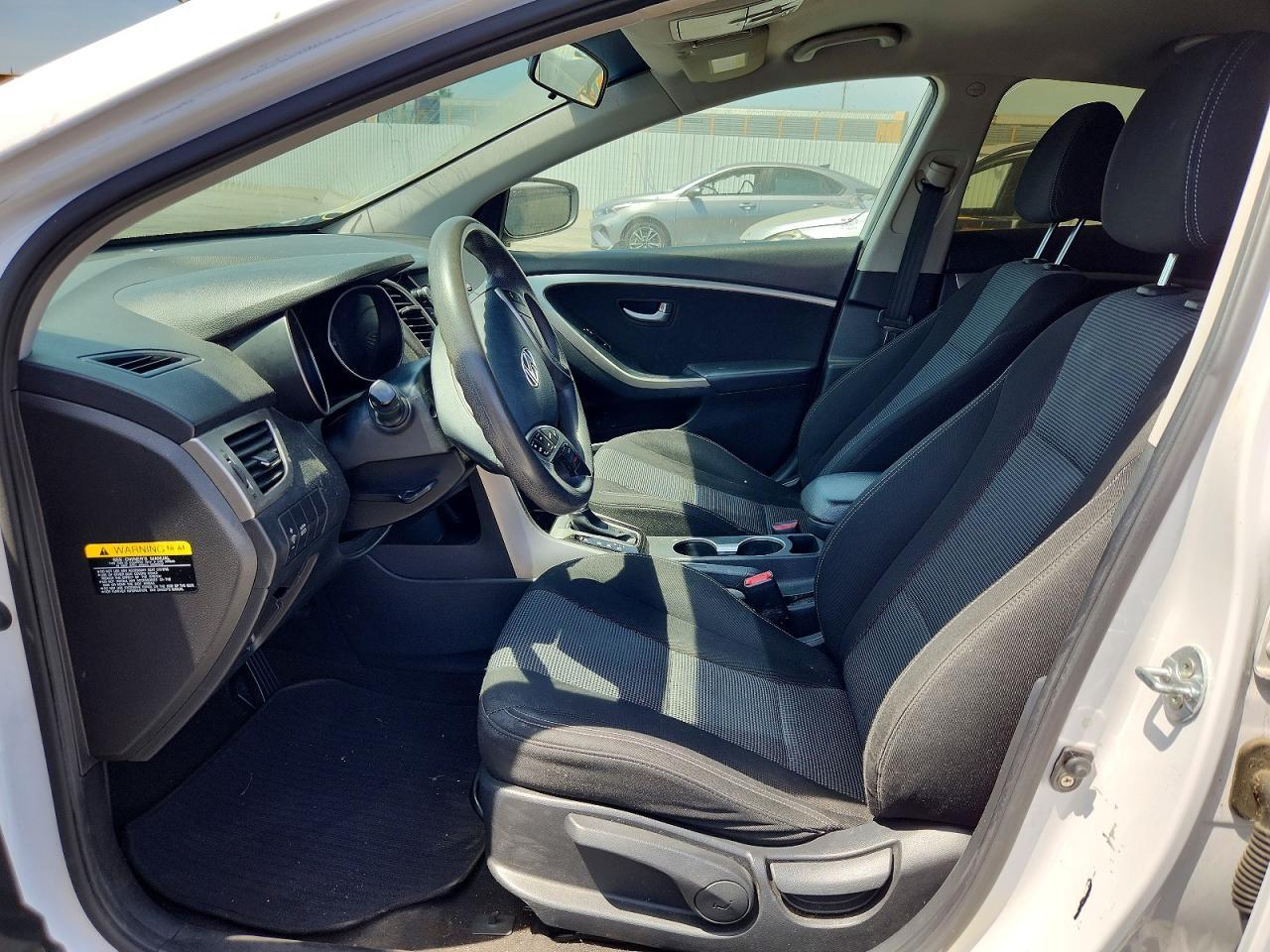 2016 Hyundai Elantra Gt Base - Image 7