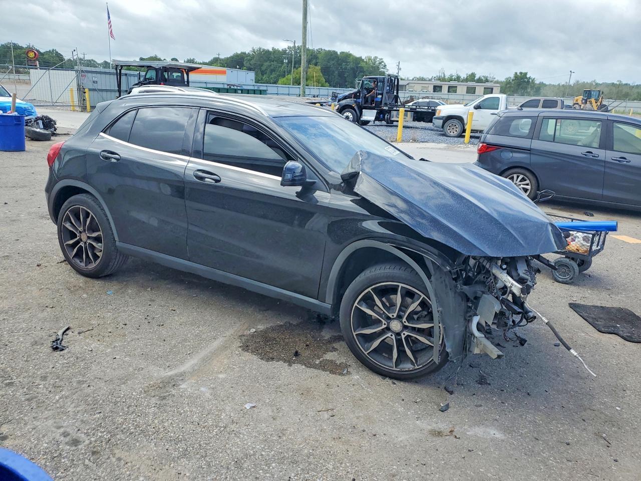 2017 Mercedes-Benz Gla 250 - Фото 4