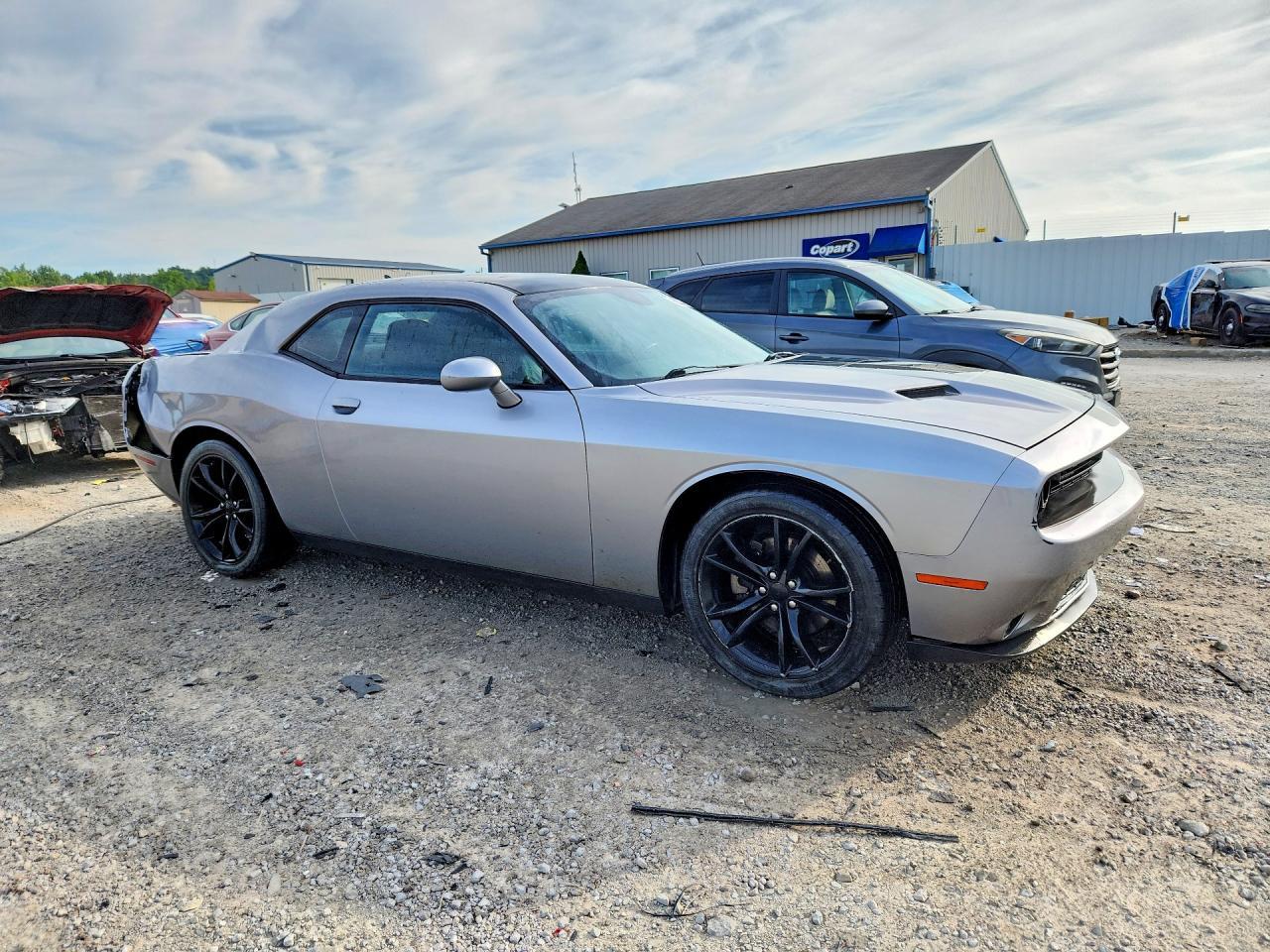 2016 Dodge Challenger Sxt - Image 4