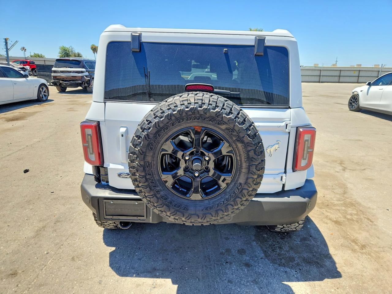 2025 Ford Bronco Outer Banks - Фото 6