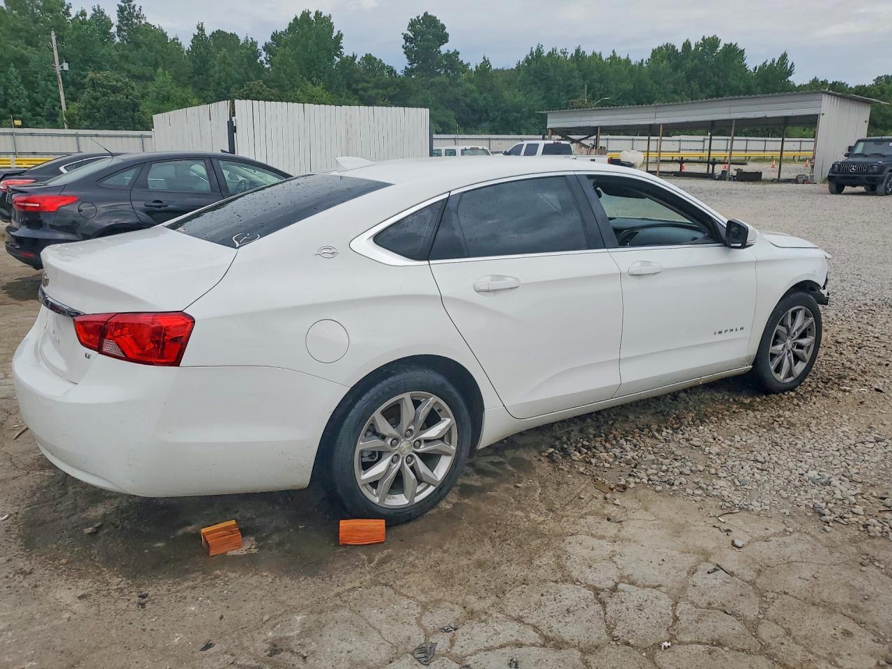 2017 Chevrolet Impala Lt - Фото 3