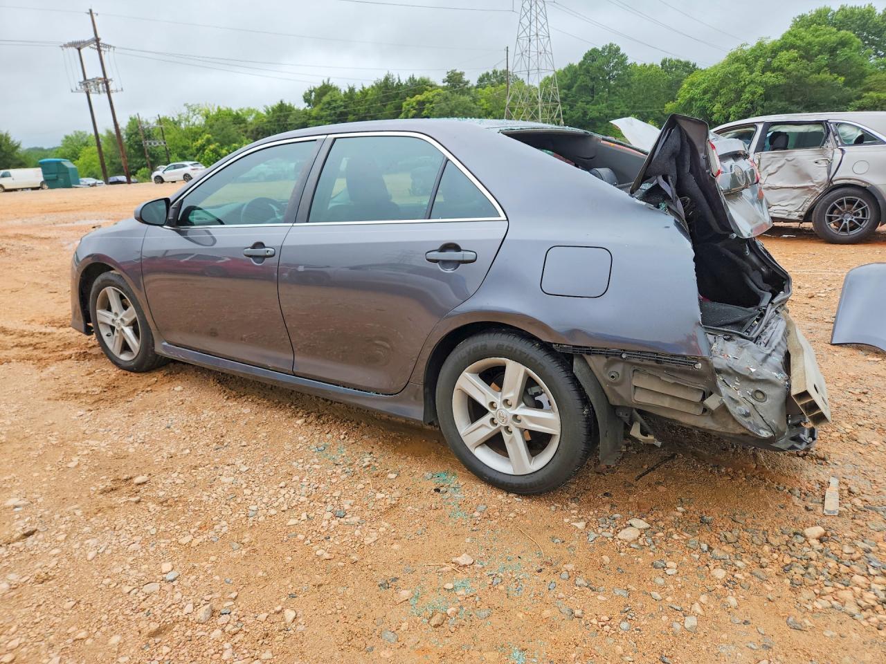 2013 Toyota Camry Se - Фото 2