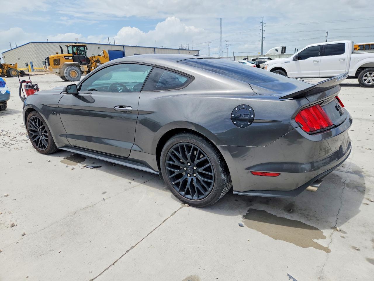 2016 Ford Mustang Gt - Фото 2
