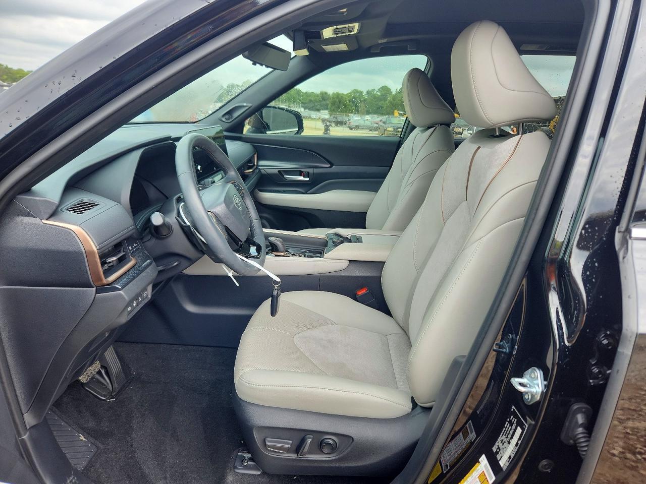 2025 Toyota Grand Highlander Hybrid Max Platinum - Фото 7