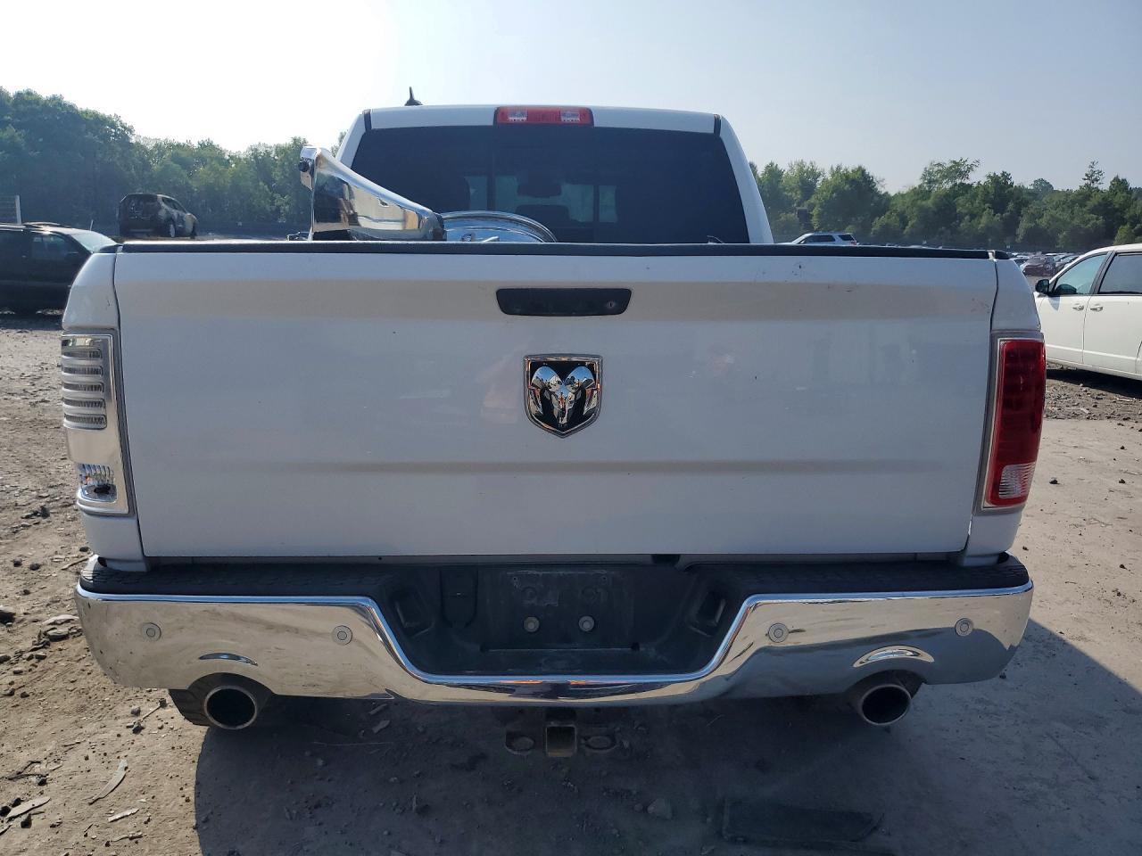 2017 Ram 1500 Laramie - Image 6