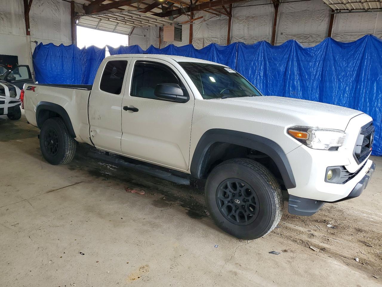 2022 Toyota Tacoma Sr V6 - Image 4