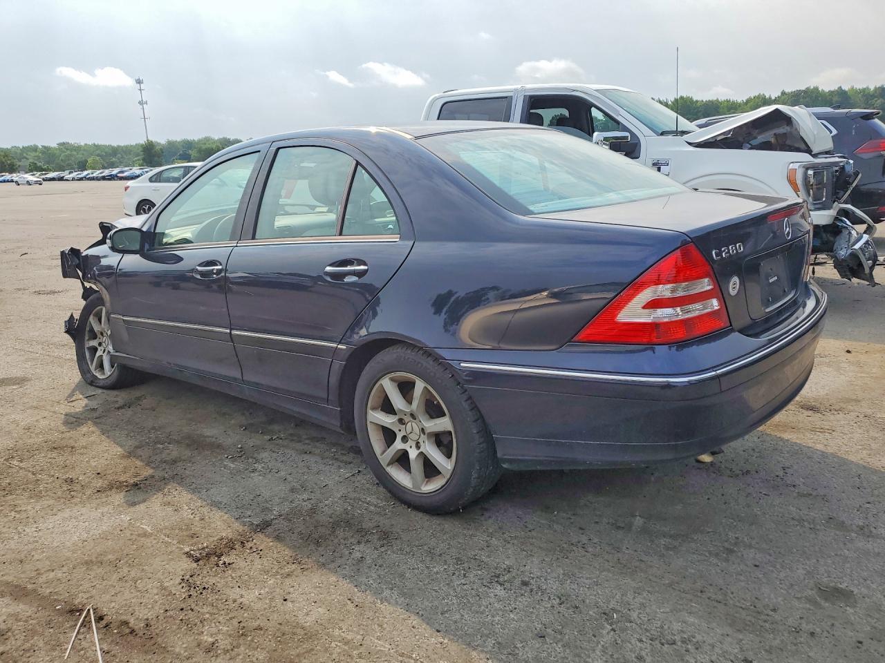 2007 Mercedes-Benz C 280 4Matic - Image 2