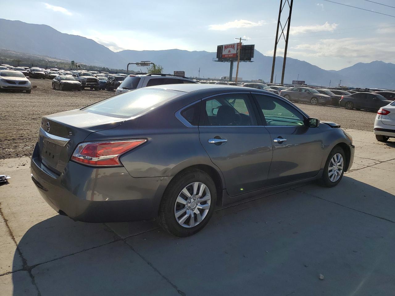 2015 Nissan Altima 2.5 S - Image 3