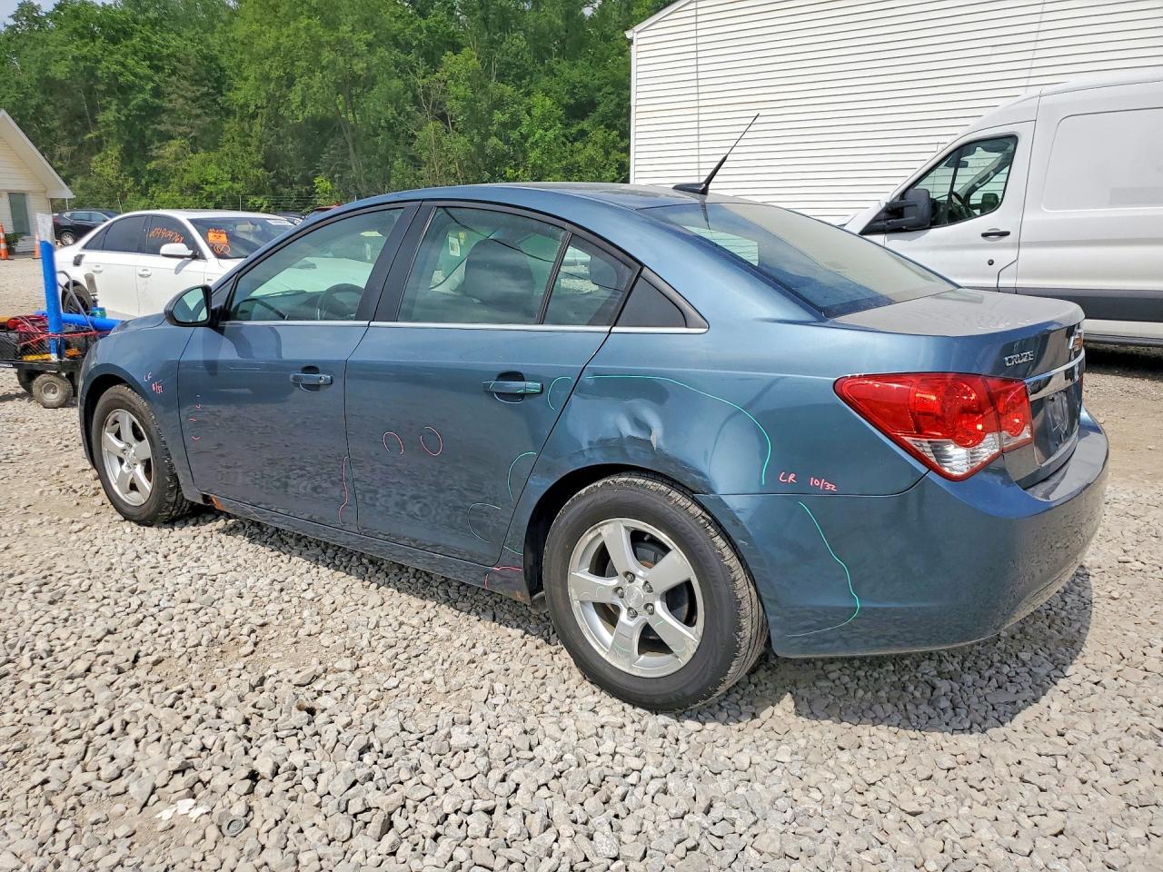 2012 Chevrolet Cruze Lt - Image 2