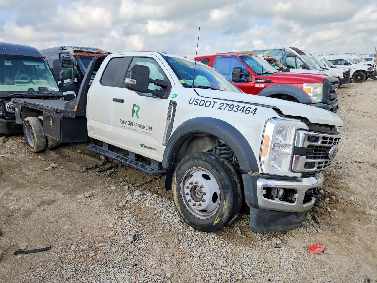 2023 Ford F450 Super Duty - Image 4