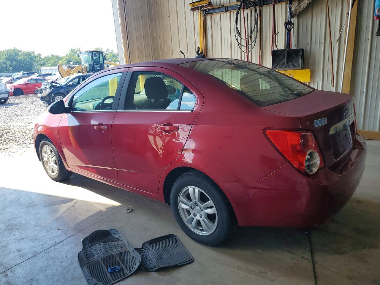 2013 Chevrolet Sonic Lt - Фото 2