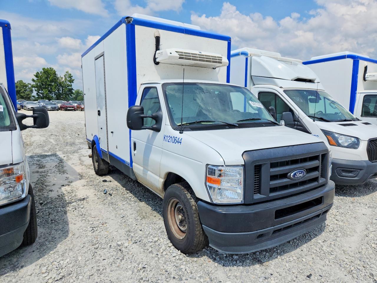 2024 Ford E350 Refrigerated Box Truck - Image 4