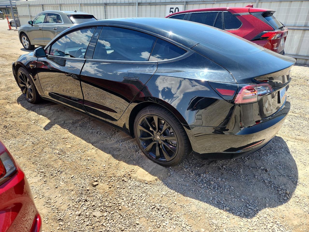 2019 Tesla Model 3 - Image 2