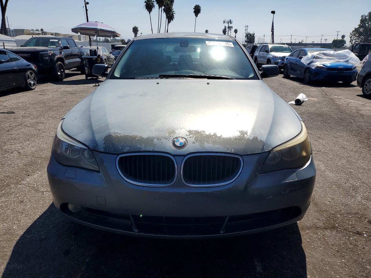 2004 BMW 525 I - Image 5