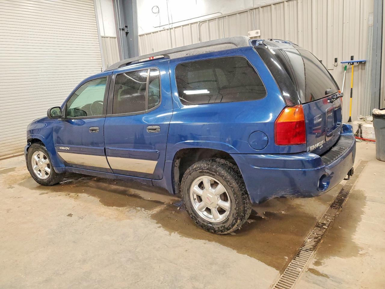 2005 GMC Envoy Xl - Фото 2