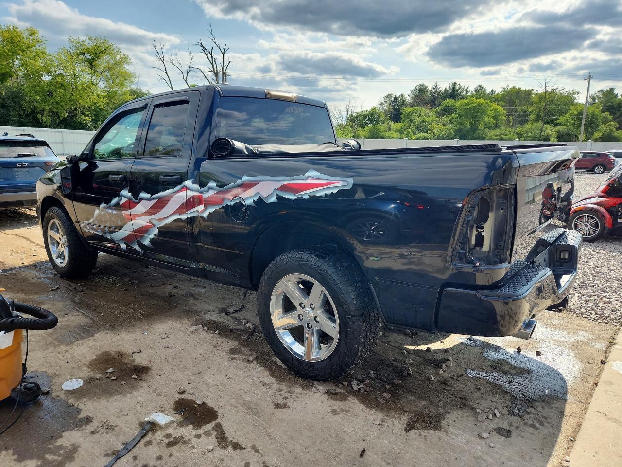2017 Ram 1500 St - Image 2