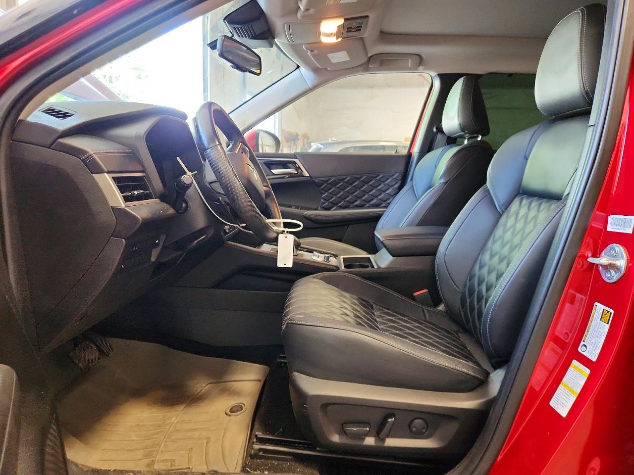 2023 Mitsubishi Outlander Sel - Image 7
