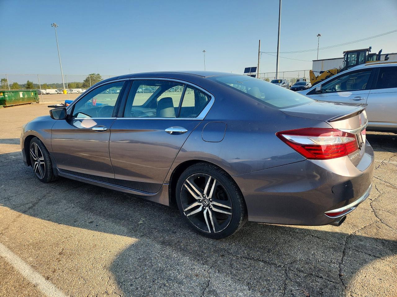 2017 Honda Accord Sport Special Edition - Image 2