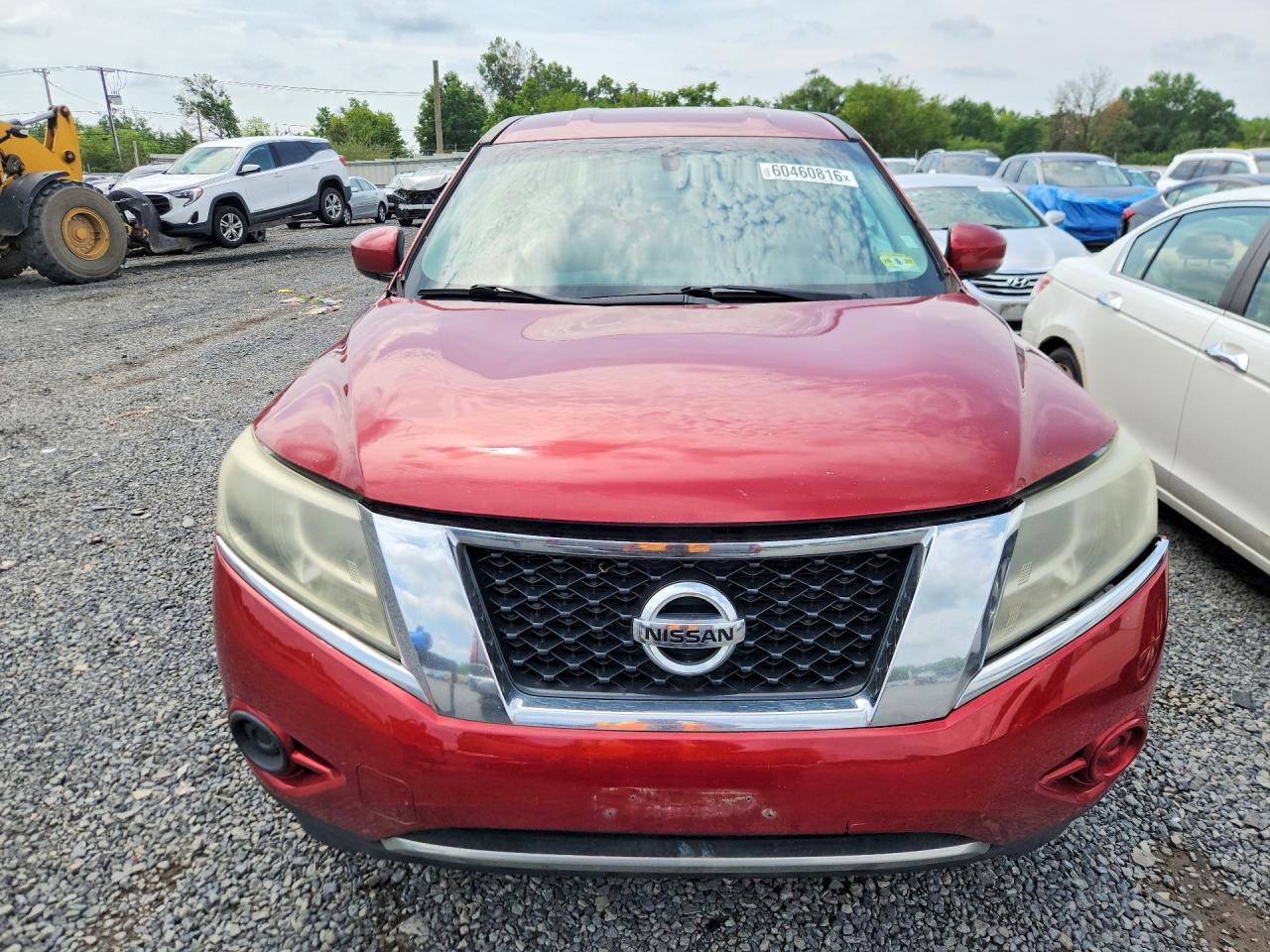 2014 Nissan Pathfinder S - Image 5