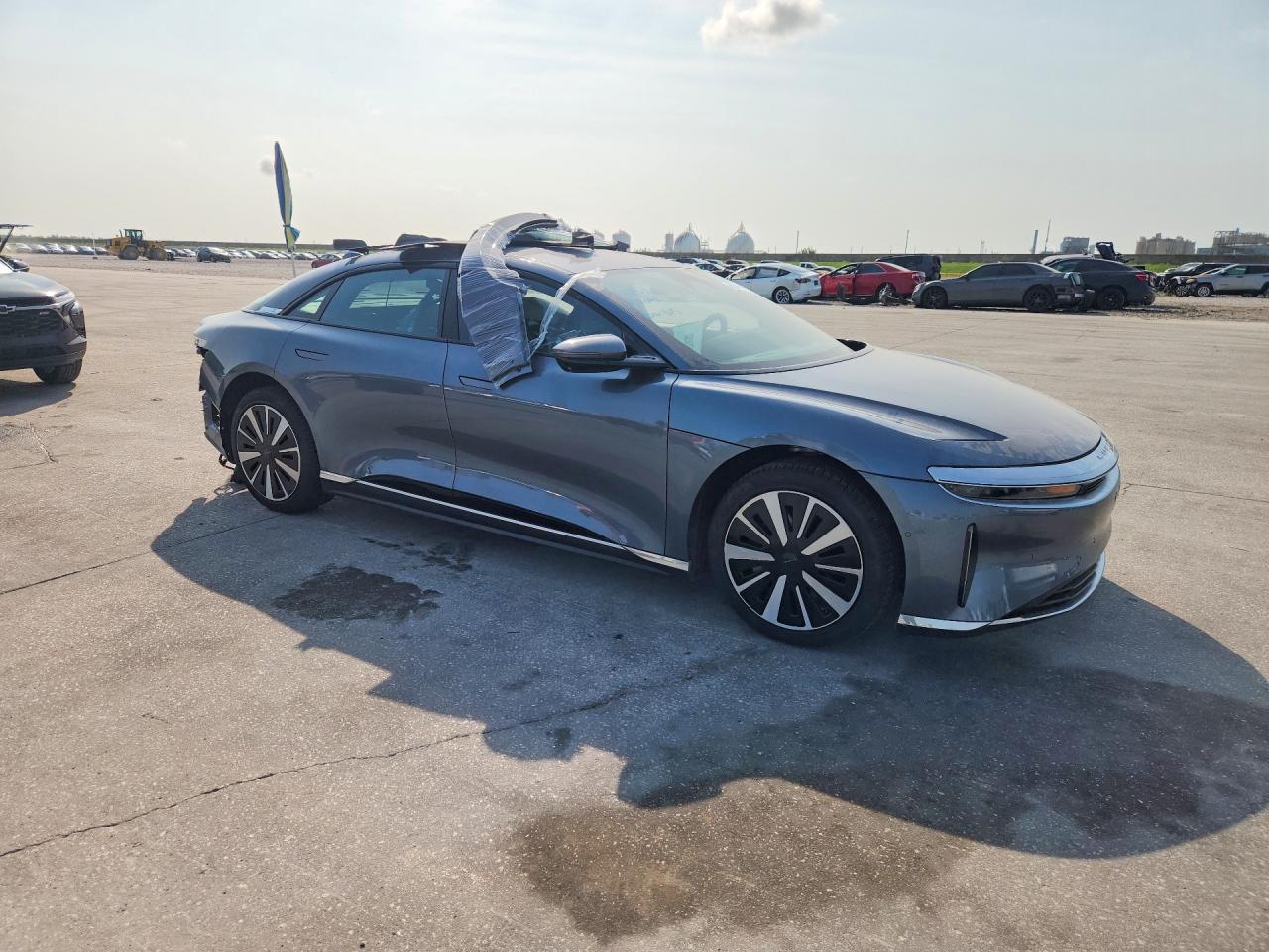 2025 Lucid Motors Air Pure - Image 4