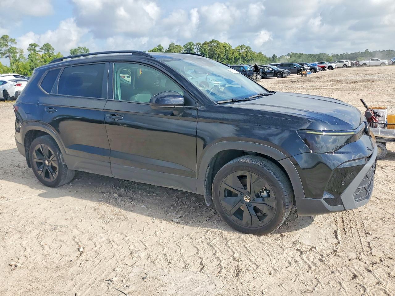 2025 Volkswagen Taos Se Black - Фото 4