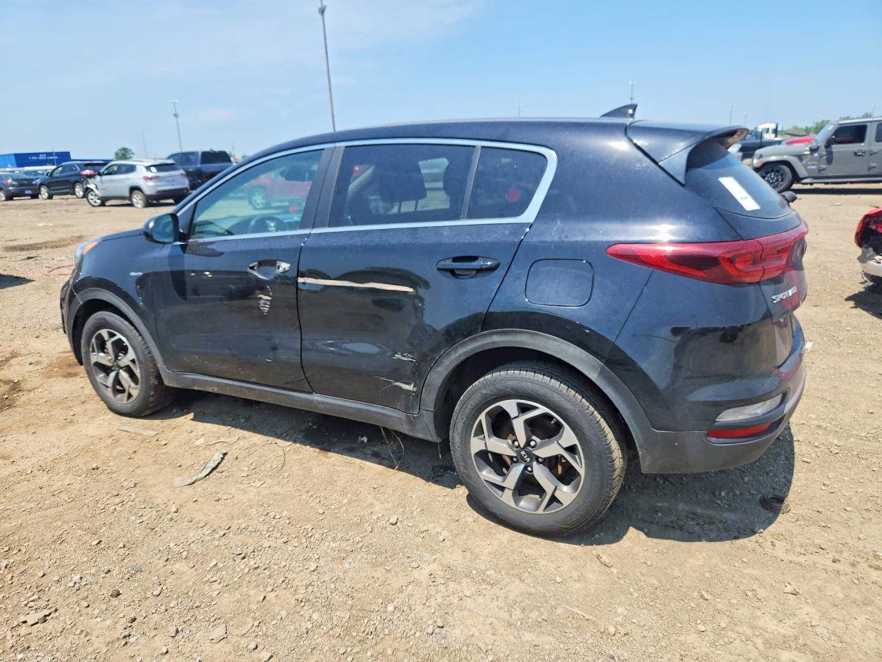 2022 Kia Sportage Lx - Image 2