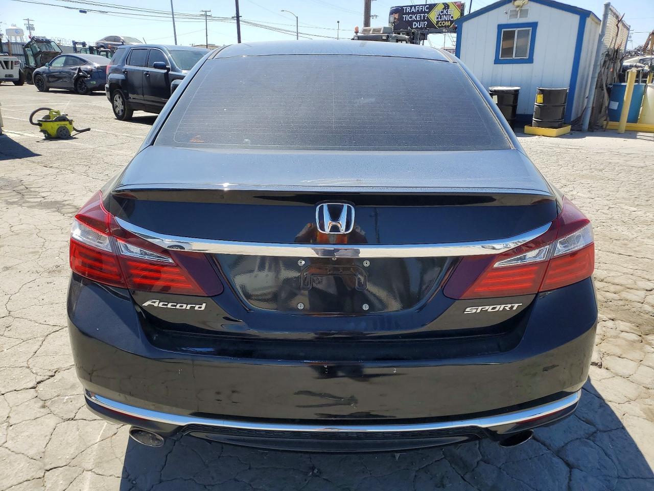 2017 Honda Accord Sport - Фото 6